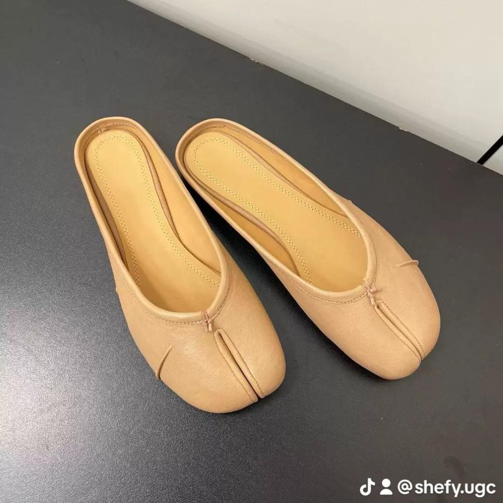 Leather Square-Toe Ballet Flats