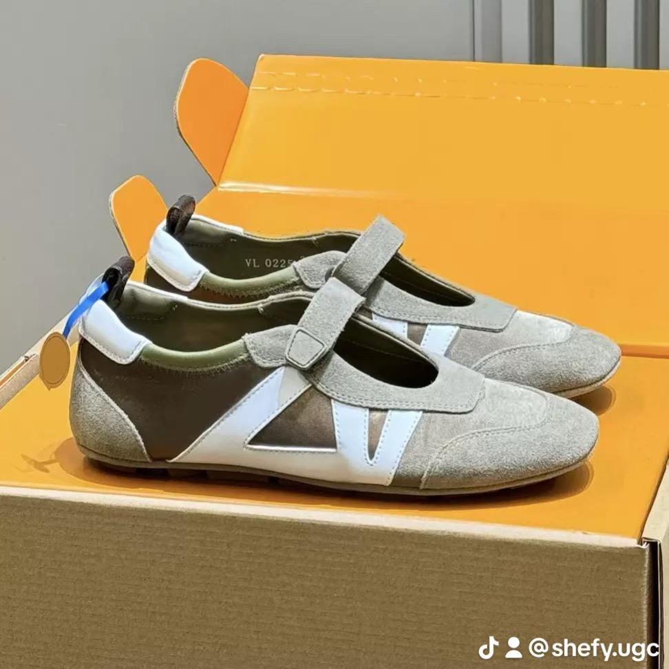 Leather Square-Toe Ballet Flats