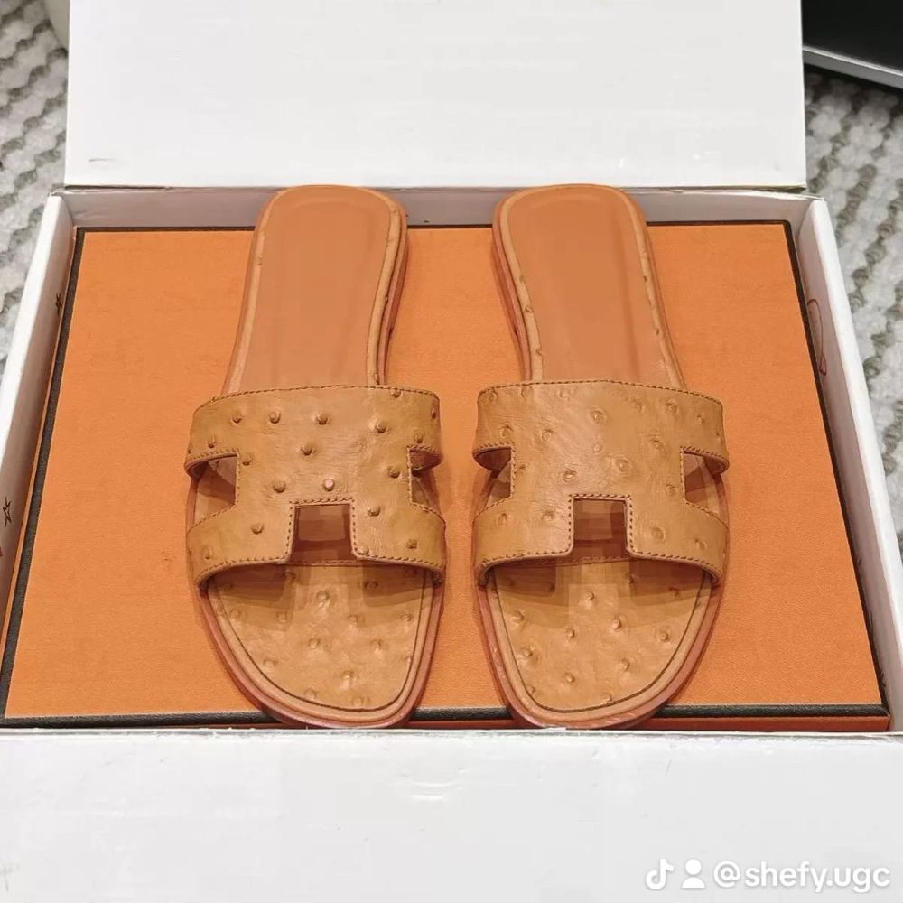Leather Square-Toe Ballet Flats