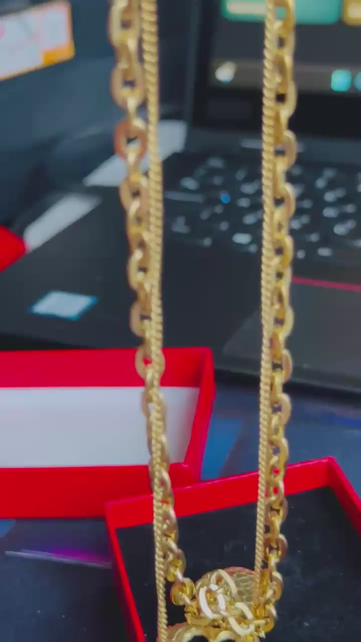 Layered Chain Necklace Set